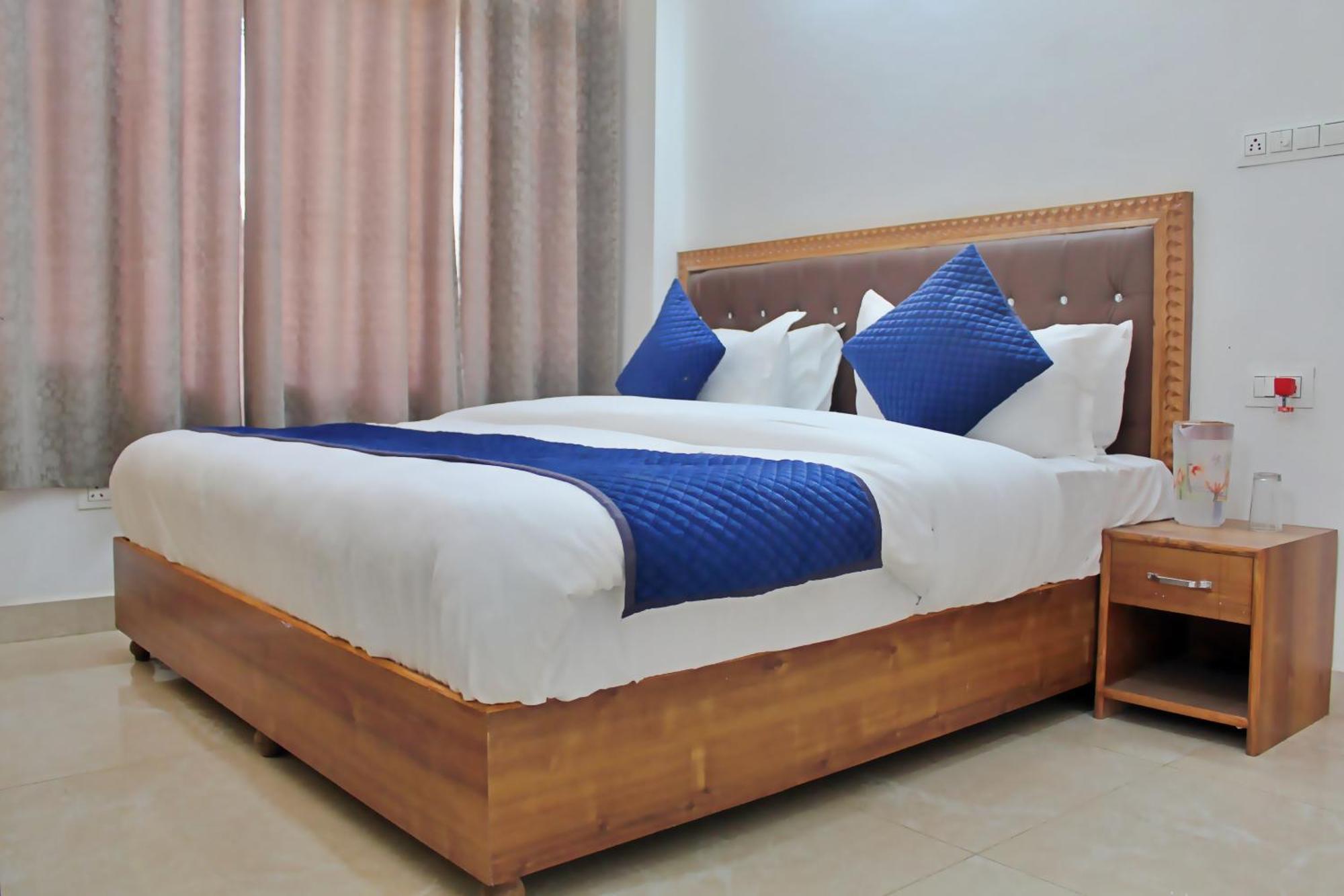 The Richie Royal Inn Манали Экстерьер фото
